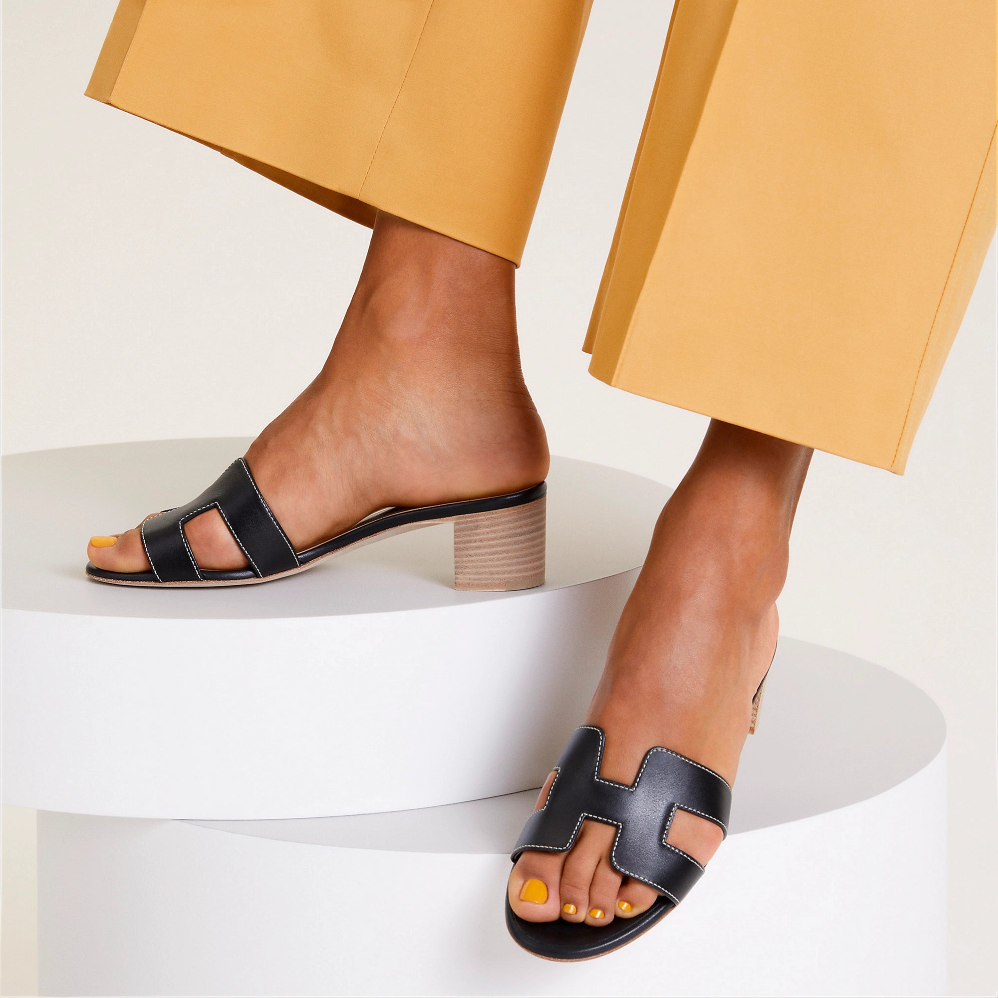 Hermès Oasis sandal in pakistan