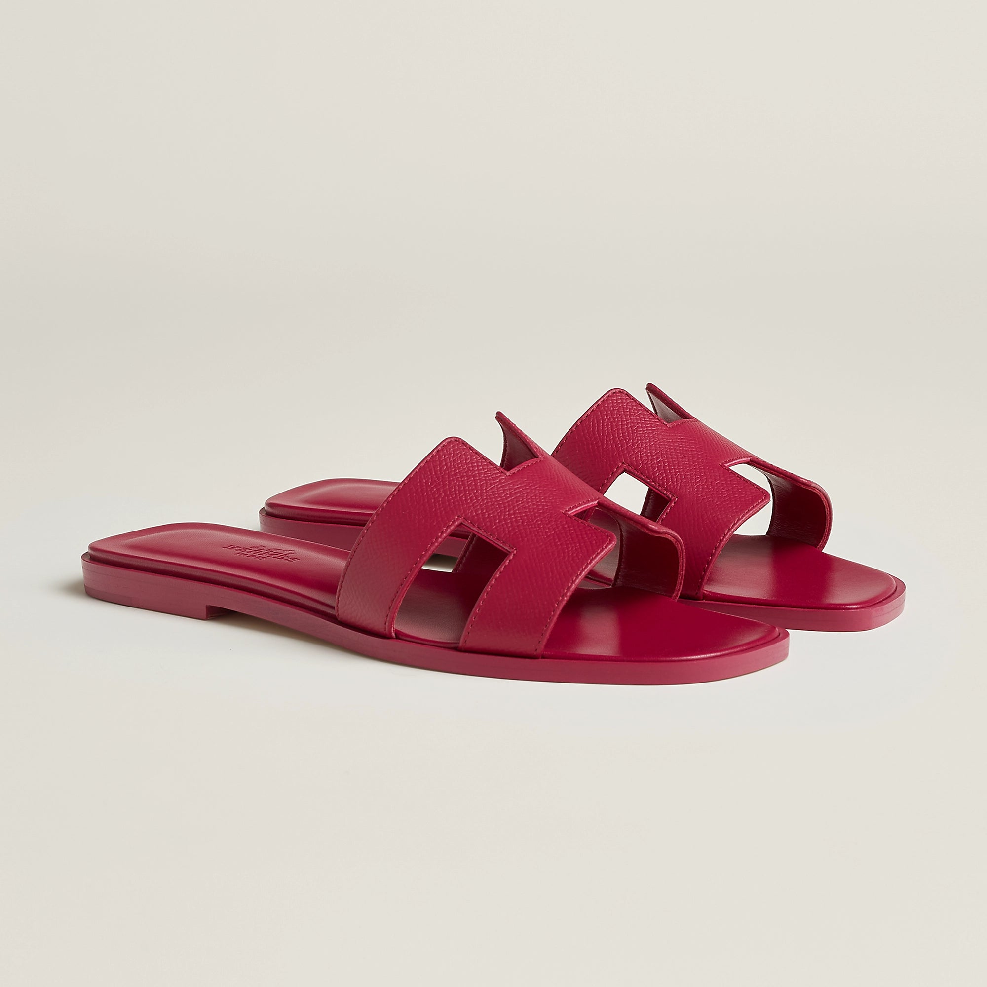 Hermès Oran sandal Rose Magenta in Pakistan